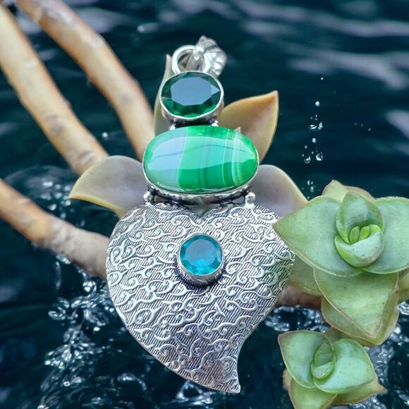 Emerald ✦ Green Lace Agate ✦ Swiss Blue Topaz Heart Pendant 925 Sterling NWT - Picture 5 of 16